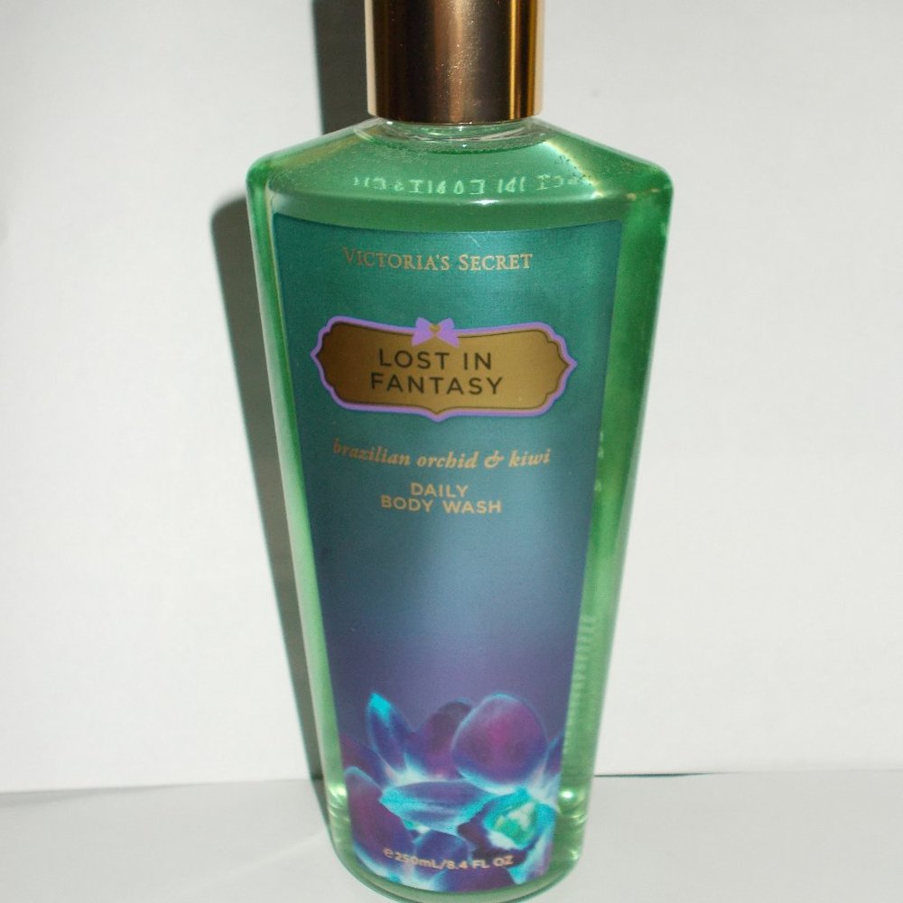 Victoria's Secret Lost in Fantasy Body wash